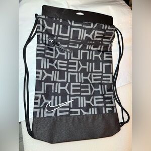 NWT Nike Black/Gray Logo Drawstring Gym Sack